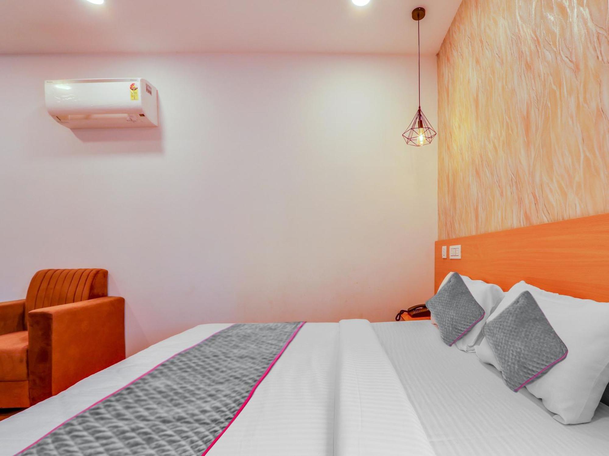 מלון היידראבד Townhouse Casa Grand מראה חיצוני תמונה